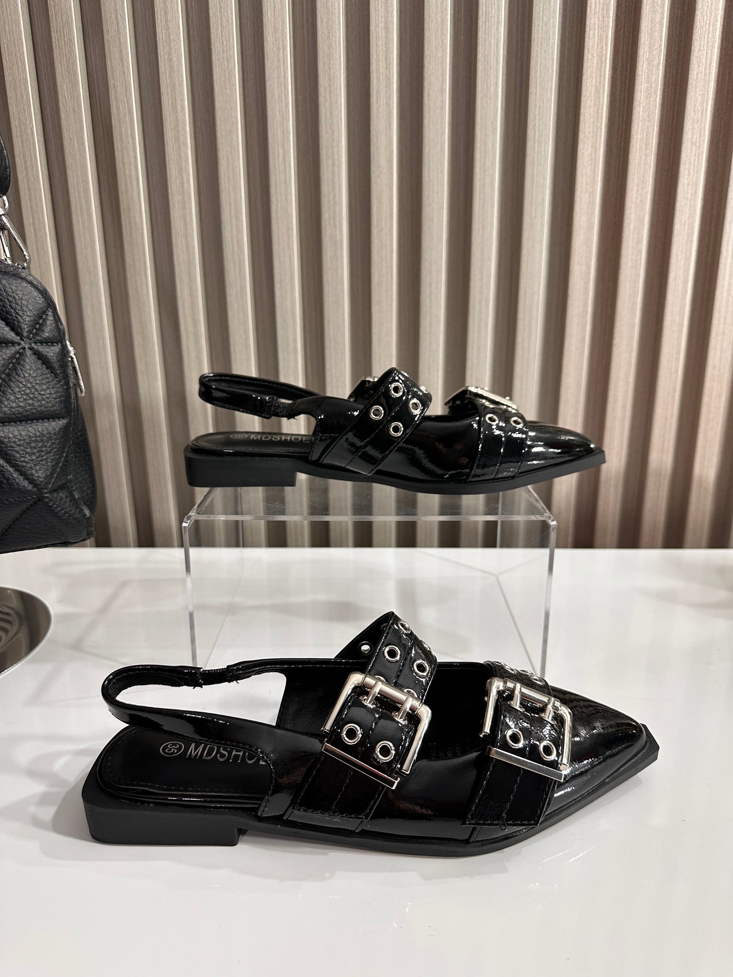 Sandalias Hebilla Negro