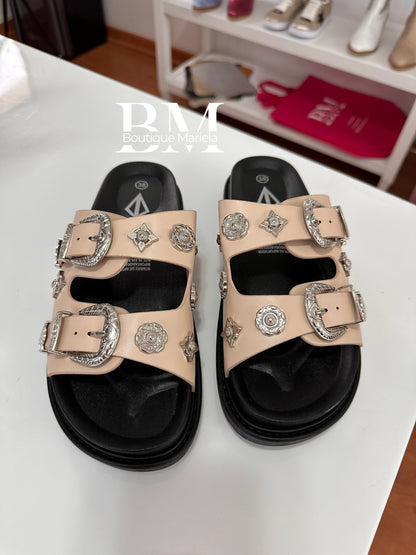 Sandalias Tachas Nude