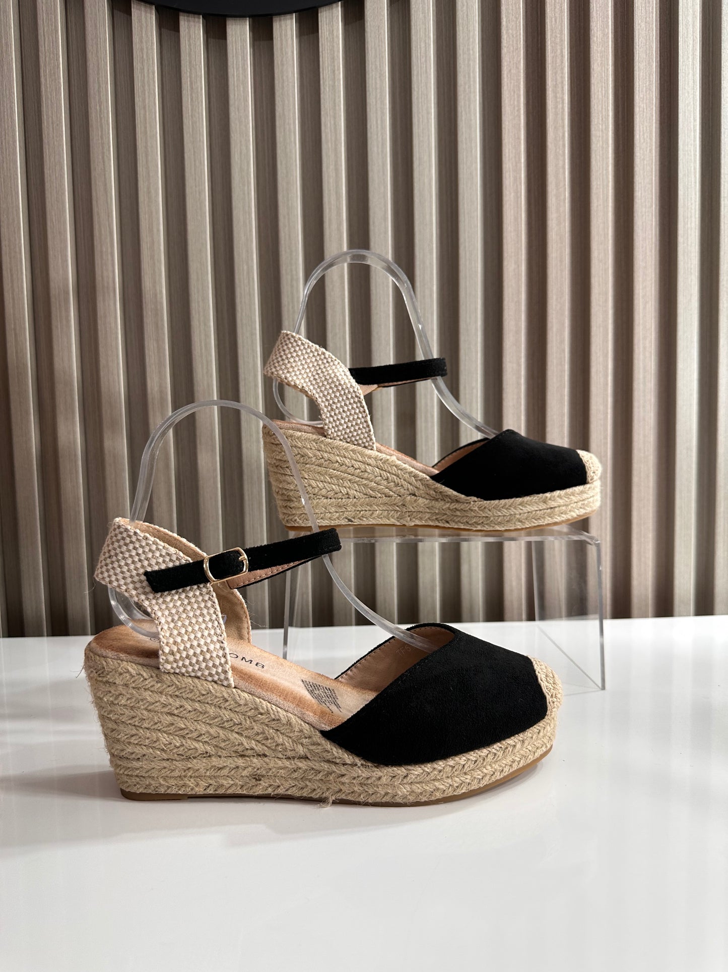 Sandalias Rafia broche