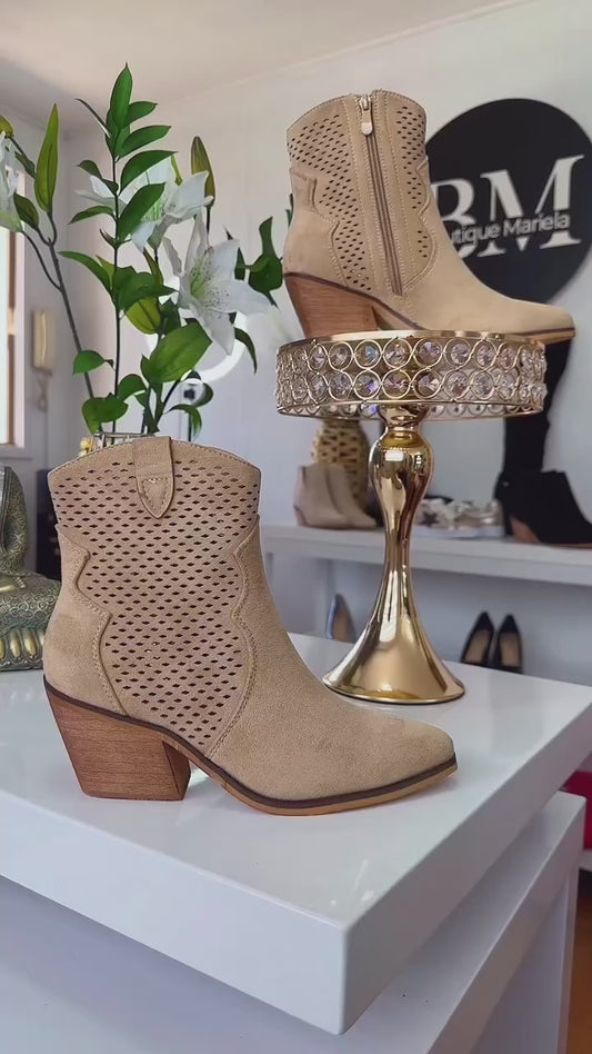 Botín Beige Símil Gamuza